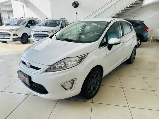 FORD FIESTA 1.6 SE HATCH 16V FLEX 4P MANUAL